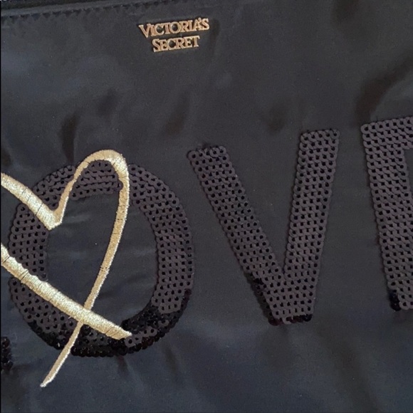 Victoria’s Secret - Sequin Zipper Black Wristlet - Picture 4 of 4